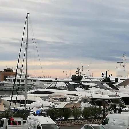 Beautiful With Great Downtown Location * Sanremo